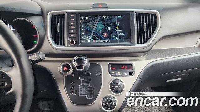 Kia RAY Prestige — photo 1 of 30