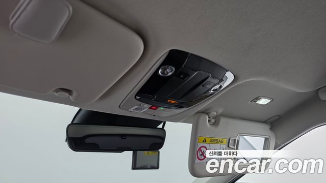 Kia EV6 Long Range 4WD — photo 1 of 31