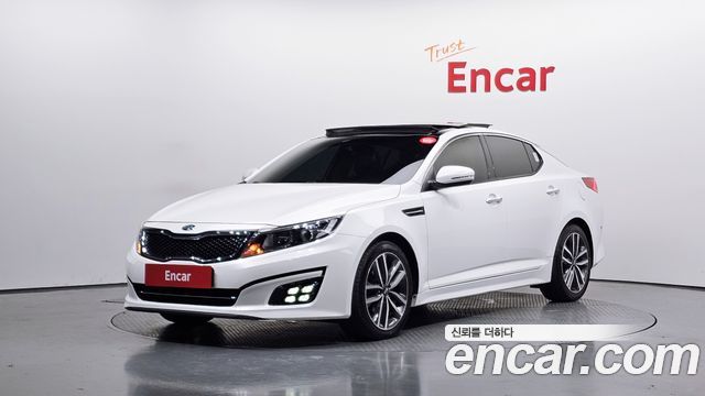 2013 Kia K5 Luxury, photograph 1