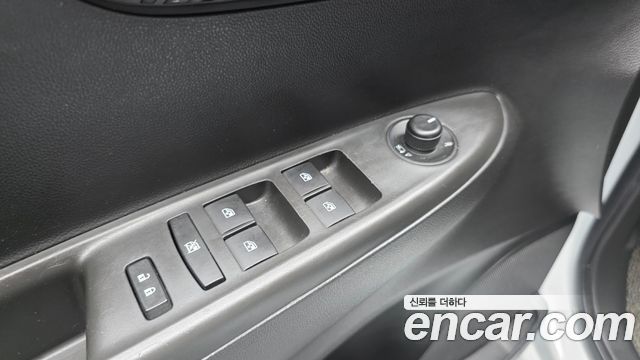 2022 ChevroletGMDaewoo Spark Premier, photograph 7