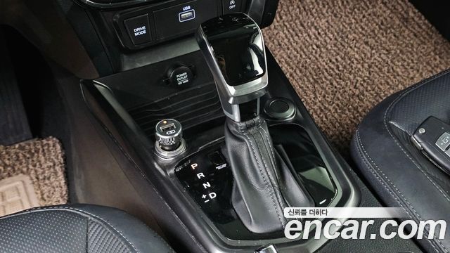 2019 KG_Mobility_Ssangyong TIBOLI Gasoline 1.5 2WD, photograph 2