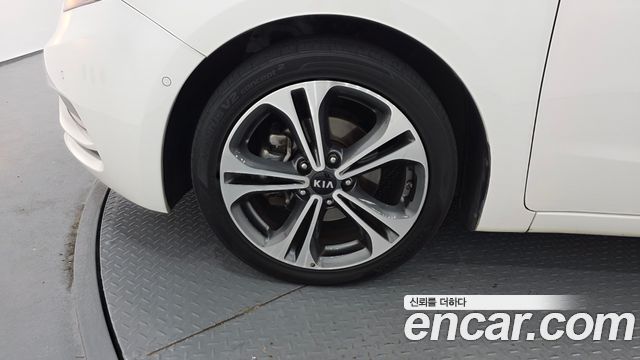 Kia K3 Noblesse — photo 1 of 30