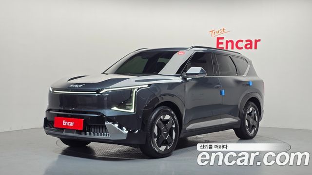 Kia EV5 Long Range 2WD — photo 1 of 38