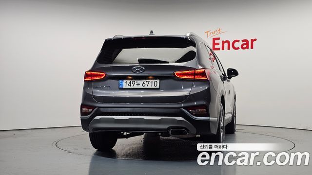 Hyundai Santafe Gasoline 2.0T 2WD — photo 1 of 20