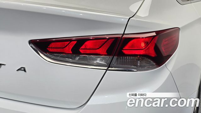 Hyundai Sonata LPI Style — photo 1 of 31