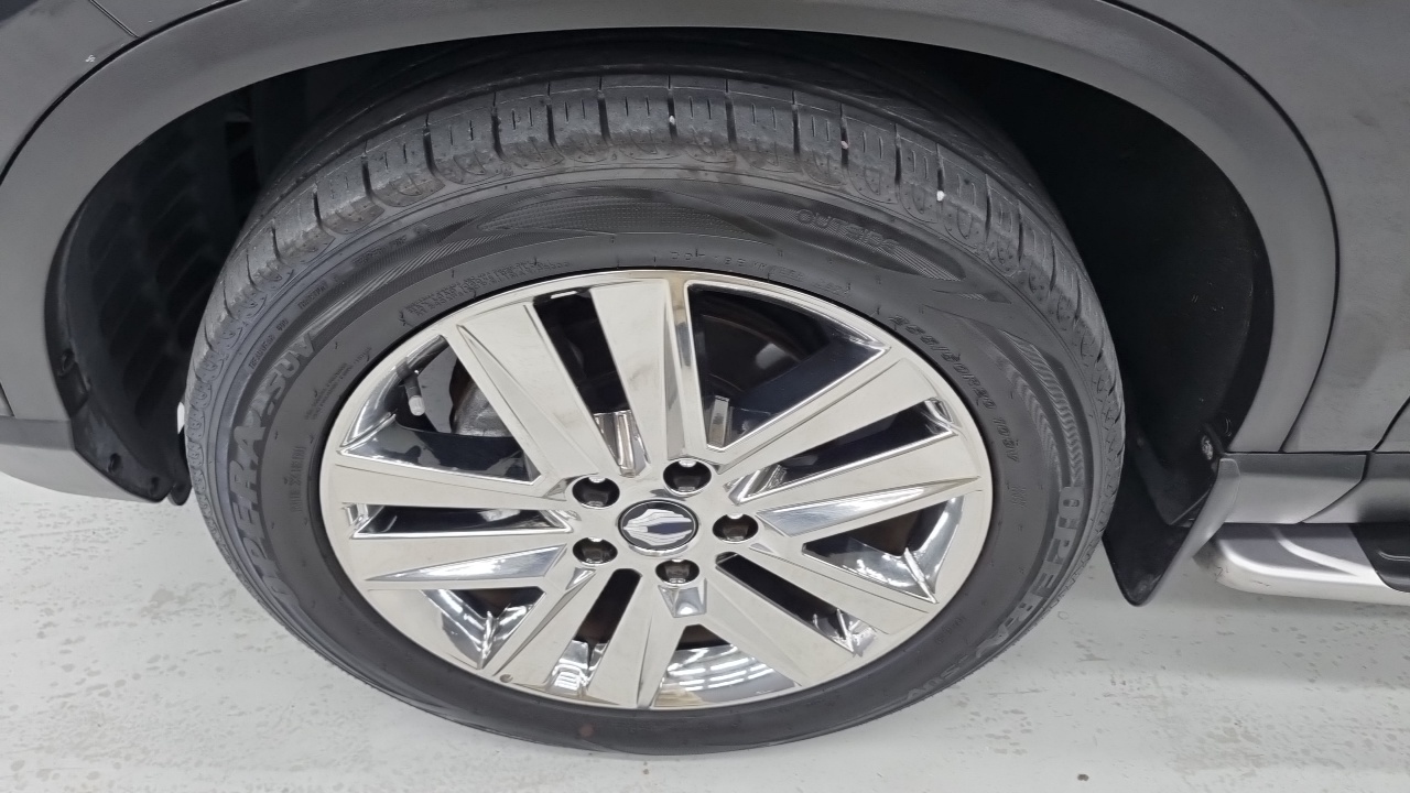 KG_Mobility_Ssangyong Rexton Diesel 2.2 4WD — photo 1 of 18