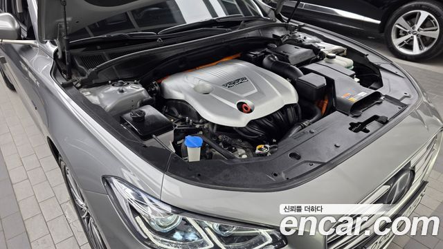 Hyundai Grandeur Exclusive — photo 1 of 20
