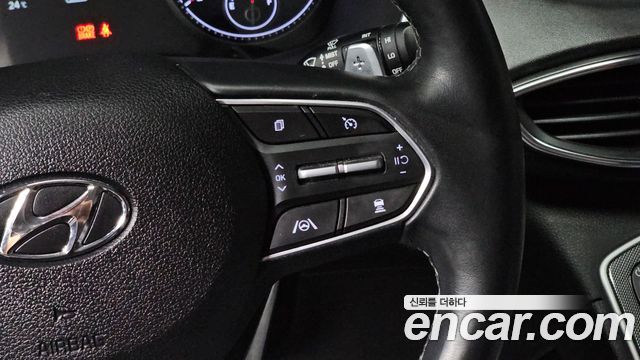 Hyundai Santafe Diesel 2.2 2WD — photo 1 of 30