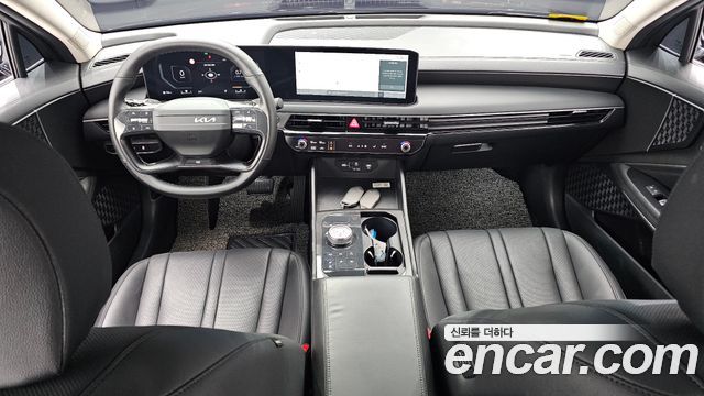 Kia K8 2.5 Gasoline 2WD — photo 1 of 33