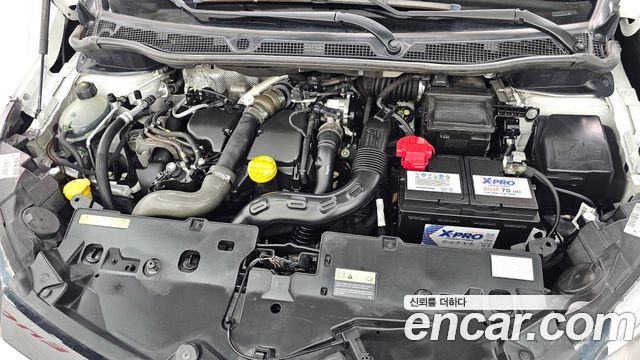 2016 Renault-KoreaSamsung QM3 RE Signature, photograph 5