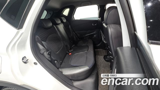 2016 Renault-KoreaSamsung QM3 RE Signature, photograph 8