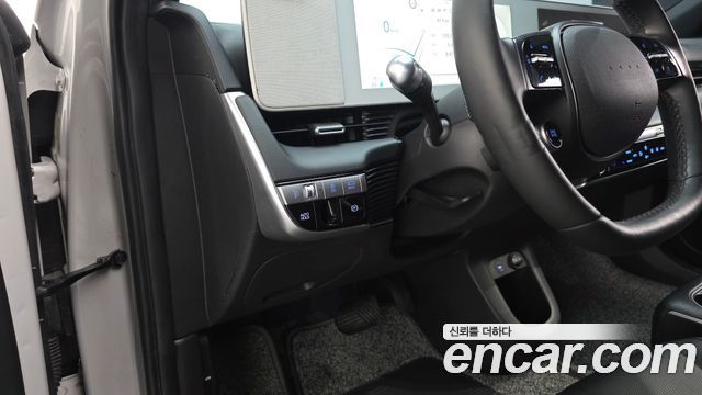 Hyundai Ioniq5 Long Range AWD — photo 1 of 20