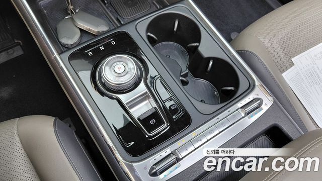 Kia Canival Diesel 9-Seater Noblesse — photo 1 of 30