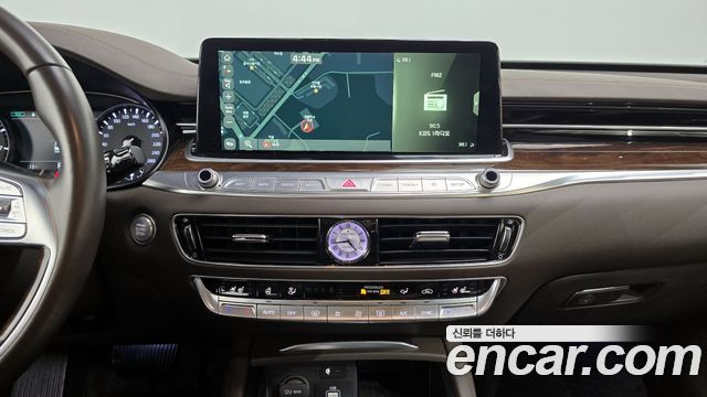 Kia K9 3.8 GDI AWD — photo 1 of 20