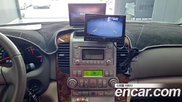 Kia Canival Grand Carnival HI Limousine GLX — photo 1 of 20
