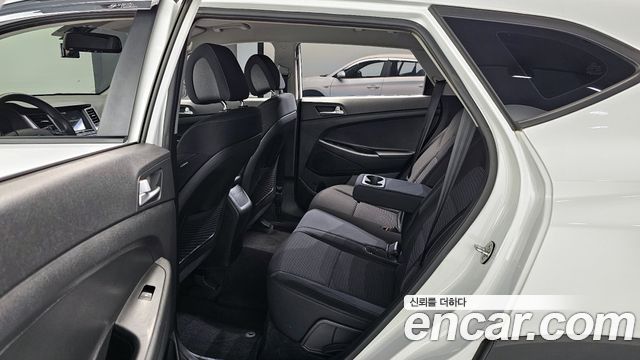 Hyundai Tucson Diesel 1.7 2WD — photo 1 of 20