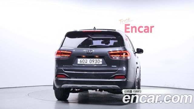 Kia Sorento Diesel 2.0 2WD — photo 1 of 20