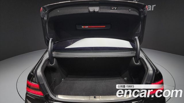 2019 Genesis G90 5.0 AWD, photograph 7