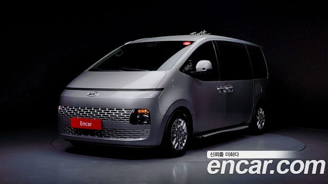 2021 Hyundai Staria Tourer 9-Seater, photograph 4