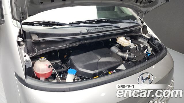 2021 Hyundai Staria Tourer 9-Seater, photograph 10