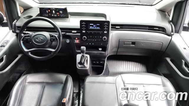2021 Hyundai Staria Tourer 9-Seater, photograph 11
