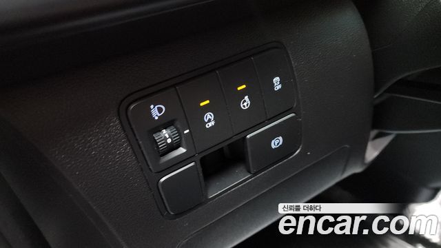 2021 Hyundai Staria Tourer 9-Seater, photograph 7