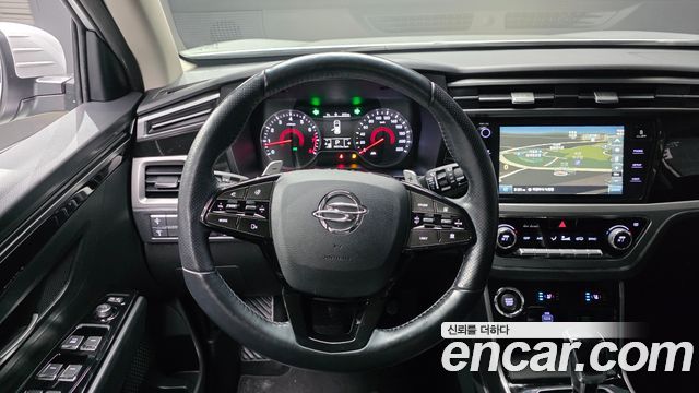 KG_Mobility_Ssangyong KORANDO Gasoline 1.5 2WD C5 — photo 1 of 20