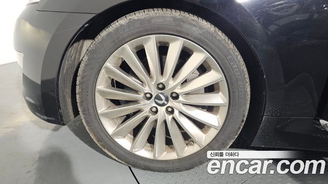 Hyundai Equus VS380 — photo 1 of 20