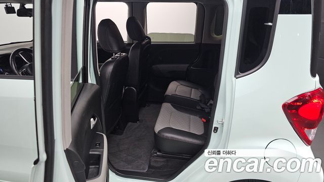 Kia RAY Prestige — photo 1 of 20