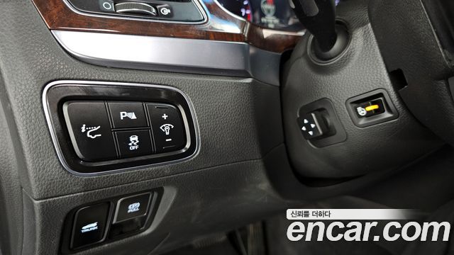 2014 Hyundai Equus VS380, photograph 3