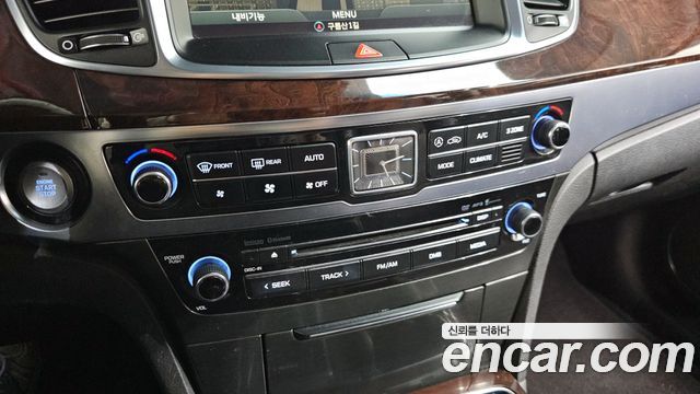 2014 Hyundai Equus VS380, photograph 9