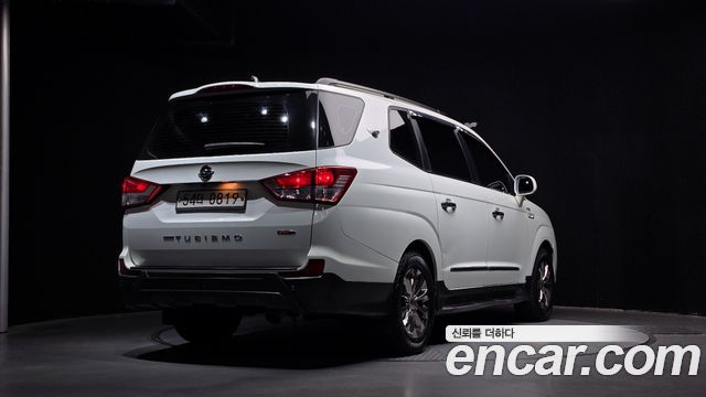 KG_Mobility_Ssangyong KORANDO 4WD TX 9-seater — photo 1 of 20