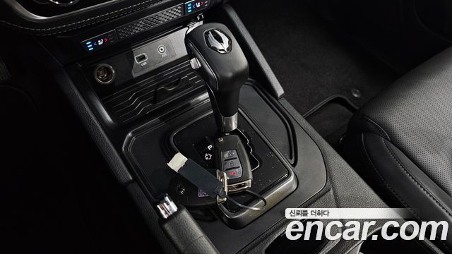 KG_Mobility_Ssangyong Rexton Diesel 2.2 2WD — photo 1 of 20