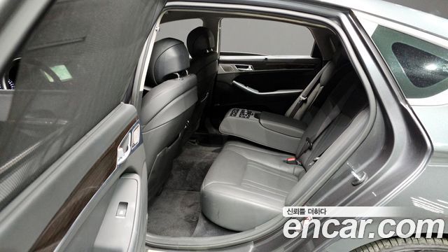 Genesis G80 3.3 GDI AWD — photo 1 of 20