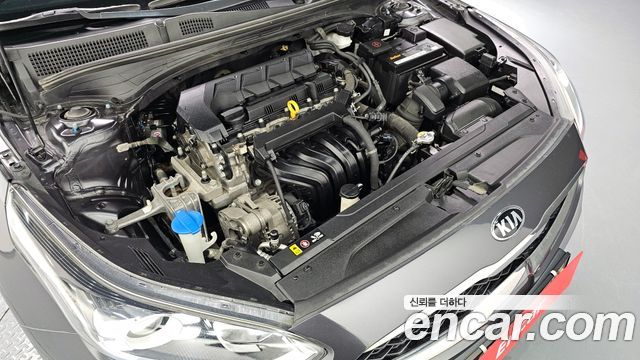 Kia K3 Luxury — photo 1 of 20