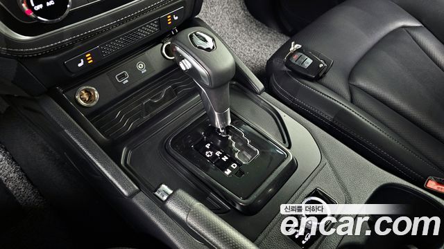 KG_Mobility_Ssangyong Rexton Diesel 2.2 4WD — photo 1 of 20