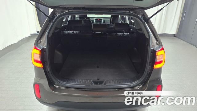Kia Sorento Diesel 2.0 4WD — photo 1 of 20