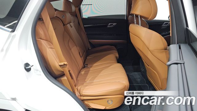 Genesis GV80 2.5T Gasoline AWD — photo 1 of 20