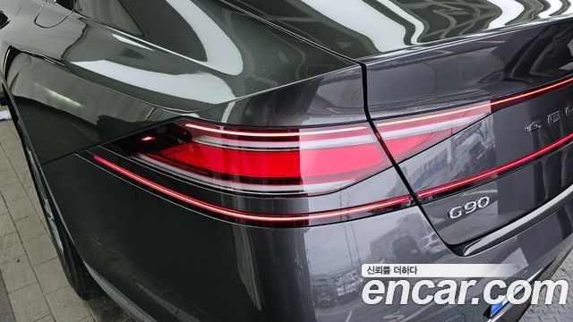 2024 Genesis G90 Gasoline 3.5 Turbo e-S/C AWD LWB, photograph 8