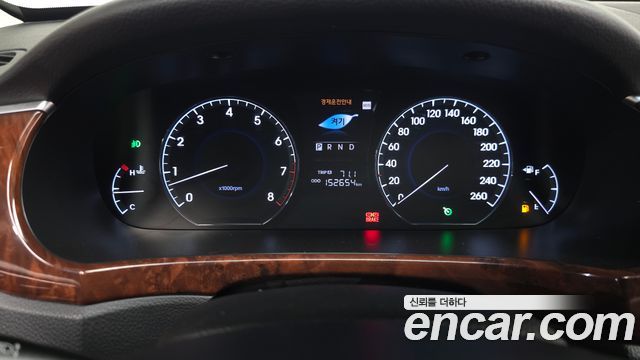 Hyundai Equus VS380 — photo 1 of 20
