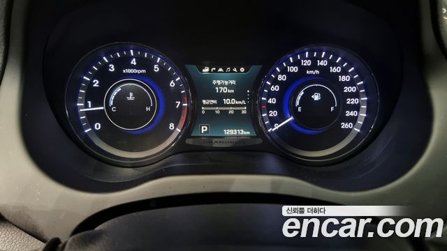 Hyundai Grandeur HG240 Modern Collection — photo 1 of 20
