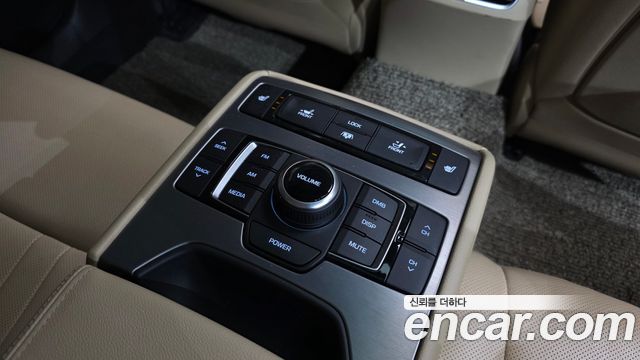 Hyundai Genesis G330 Premium AWD — photo 1 of 20