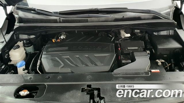 Kia Canival 9-Seater Hi-Limousine — photo 1 of 20