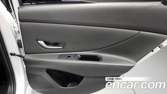 2022 Hyundai AVANTE 1.6, photograph 12