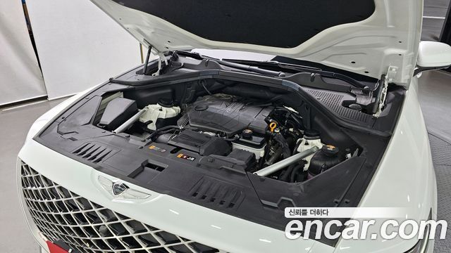 Genesis GV80 2.5T Gasoline AWD — photo 1 of 30