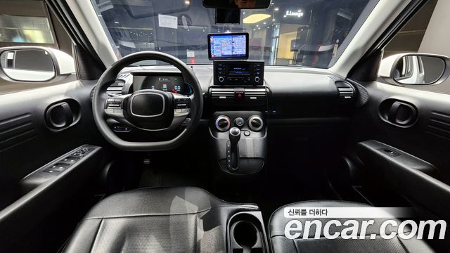 2022 Hyundai Casper Smart, photograph 1