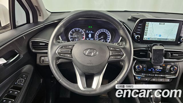 Hyundai Santafe Gasoline 2.0T 4WD — photo 1 of 20
