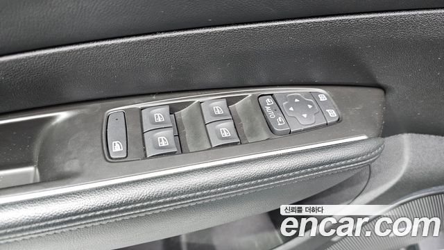 Renault-KoreaSamsung SM6 2.0 GDe RE — photo 1 of 33