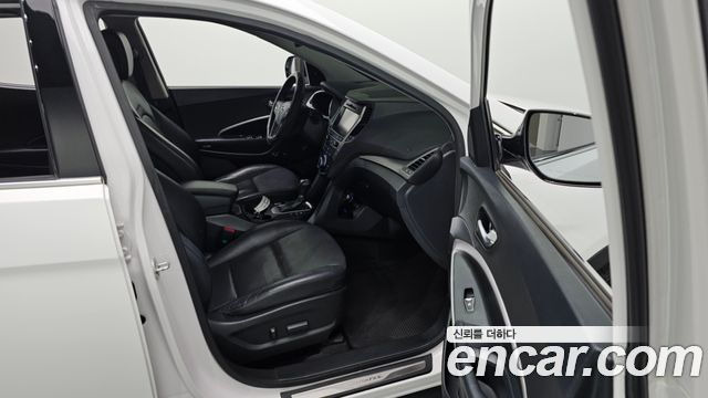 Hyundai Santafe Diesel 2.0 4WD — photo 1 of 31