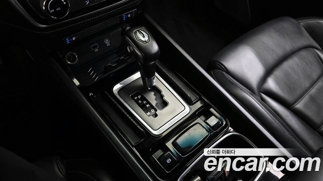 KG_Mobility_Ssangyong Rexton Diesel 2.2 2WD — photo 1 of 36